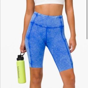 Lululemon Shorts Size 4 Fast & Free High-Rise 10" Shorts 
Ice Dye Blue
